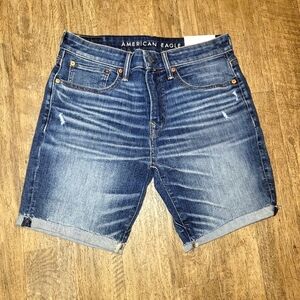 American Eagle Men’s size 31   AirFlex Move Free Athletic jeans shorts
